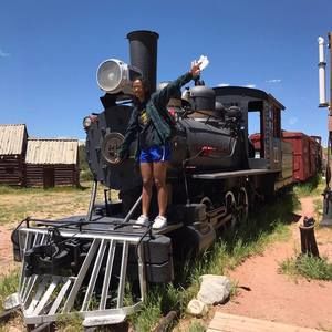 Meet your Posher, Jasmine